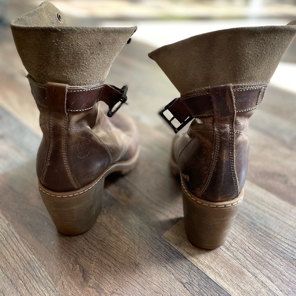 Size 8-9 Vintage Weinbrenner lace up heel boots - Picture 2 of 3